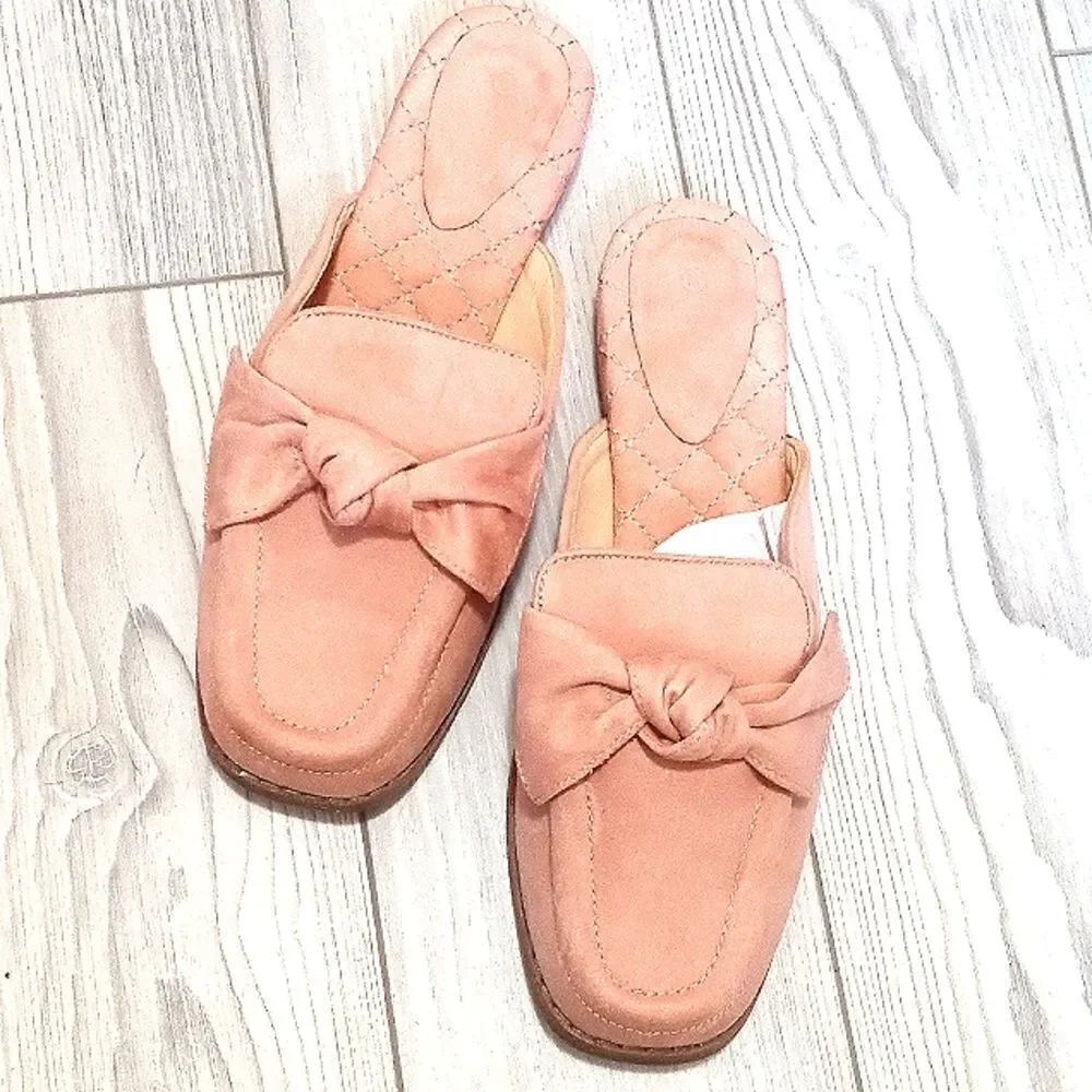 (82-3894) Coutgo Mules Sz 6.5
